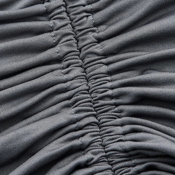 Asymmetrical three piece outfit - Picture 4 of 6